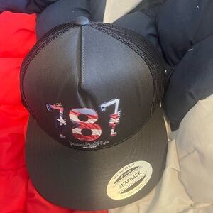 787 Mi Isla Taíno Mesh Hat adjustable